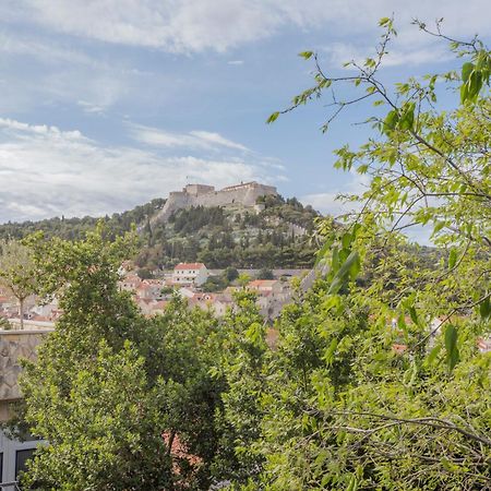 Mamma Mia Apartments-City Center Hvar Town Bagian luar foto