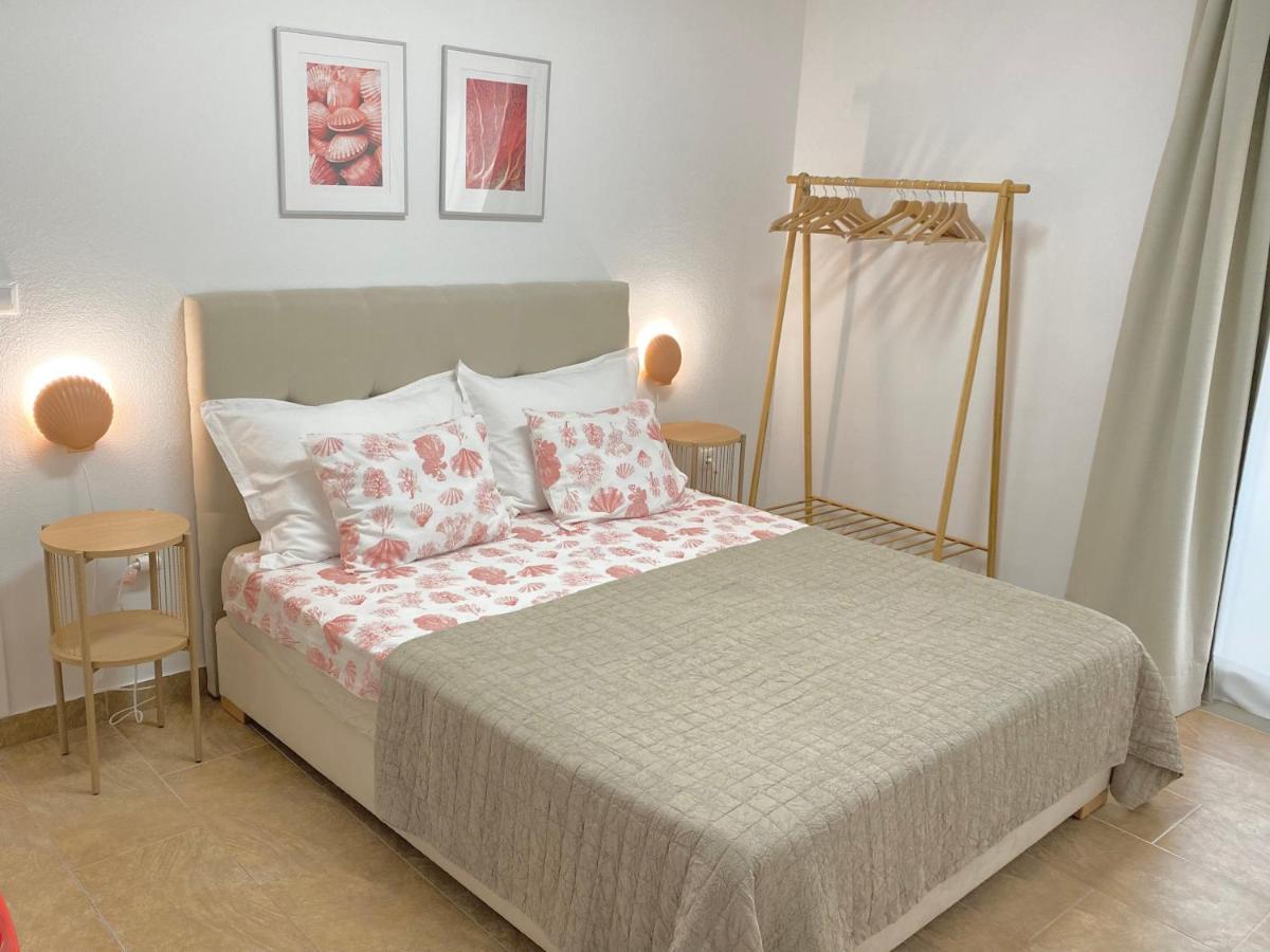 Mamma Mia Apartments-City Center Hvar Town Bagian luar foto