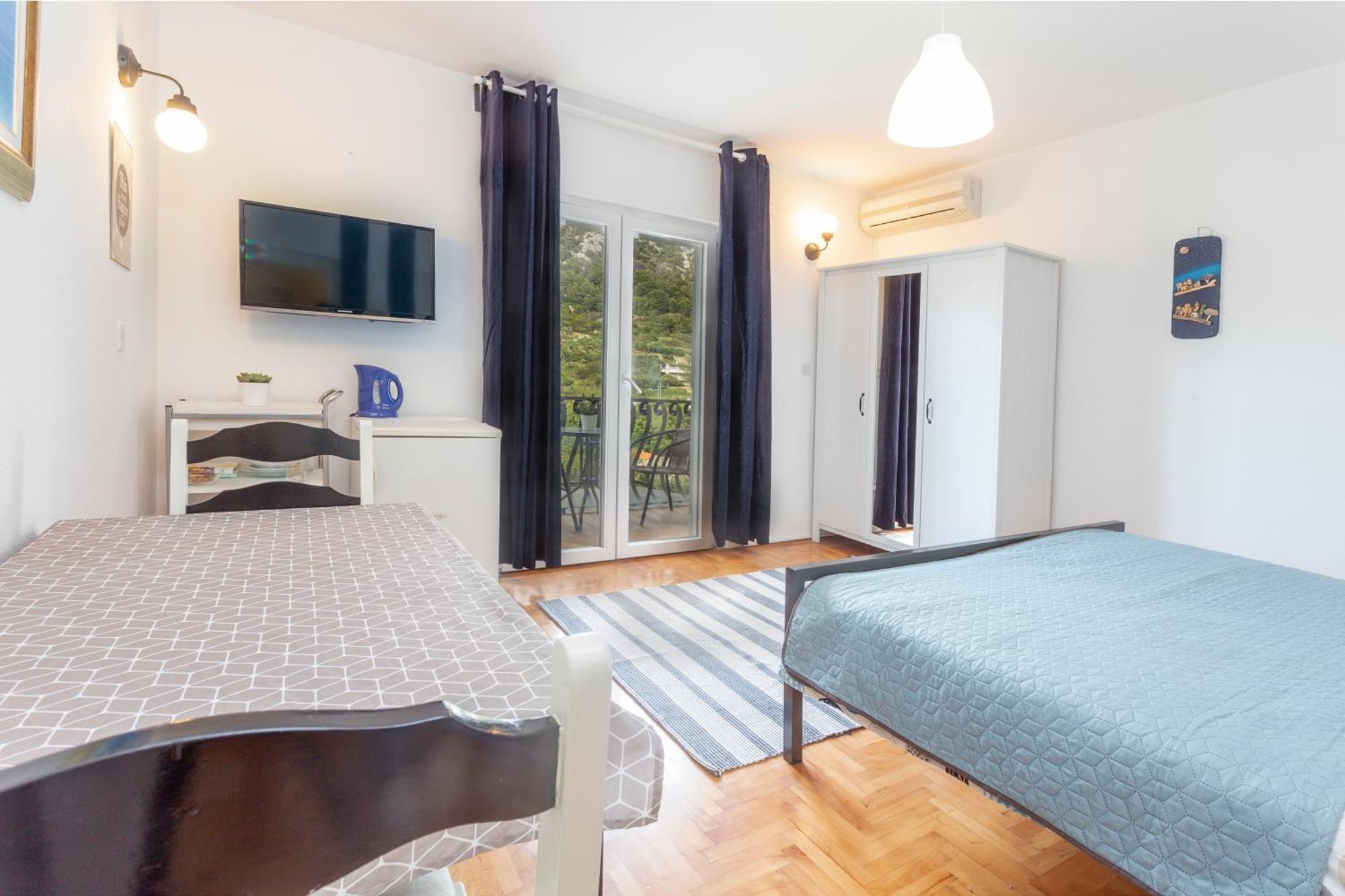 Mamma Mia Apartments-City Center Hvar Town Bagian luar foto