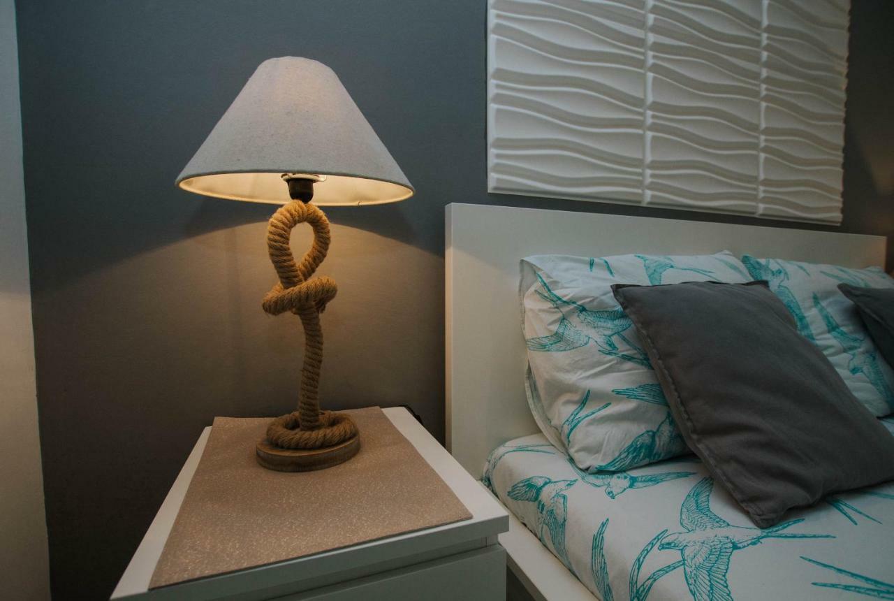 Mamma Mia Apartments-City Center Hvar Town Bagian luar foto